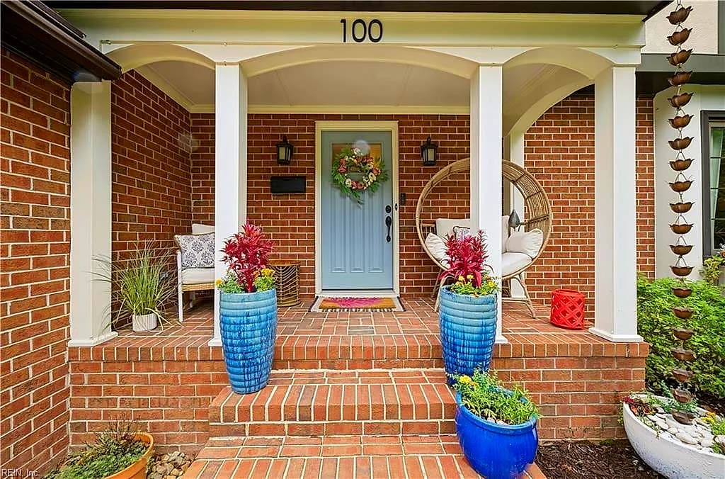 100 James Landing RD, NEWPORT NEWS VA 23606 - Photo 4