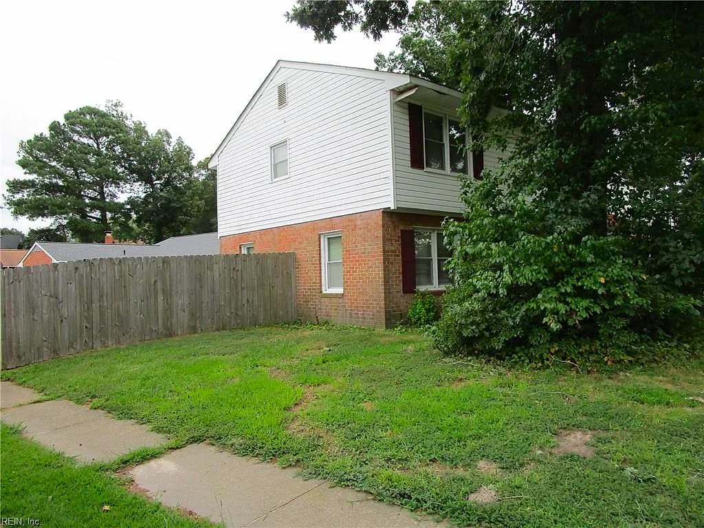 306 Woodland RD, HAMPTON VA 23669 - Photo 3
