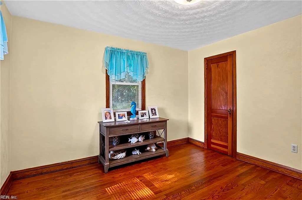308 Hanbury AVE, PORTSMOUTH VA 23702 - Photo 4