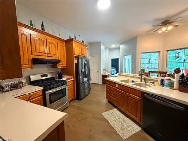 10656 Shelby LN, GLOUCESTER VA 23061 thumb 11