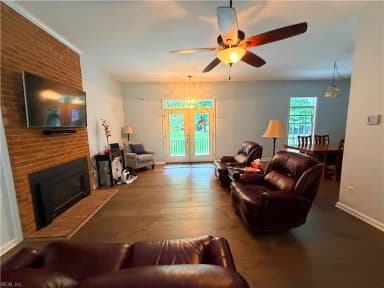 10656 Shelby LN, GLOUCESTER VA 23061 thumb 10