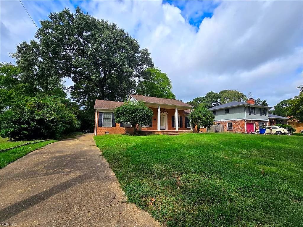 49 Peters LN, NEWPORT NEWS VA 23606 - Photo 4
