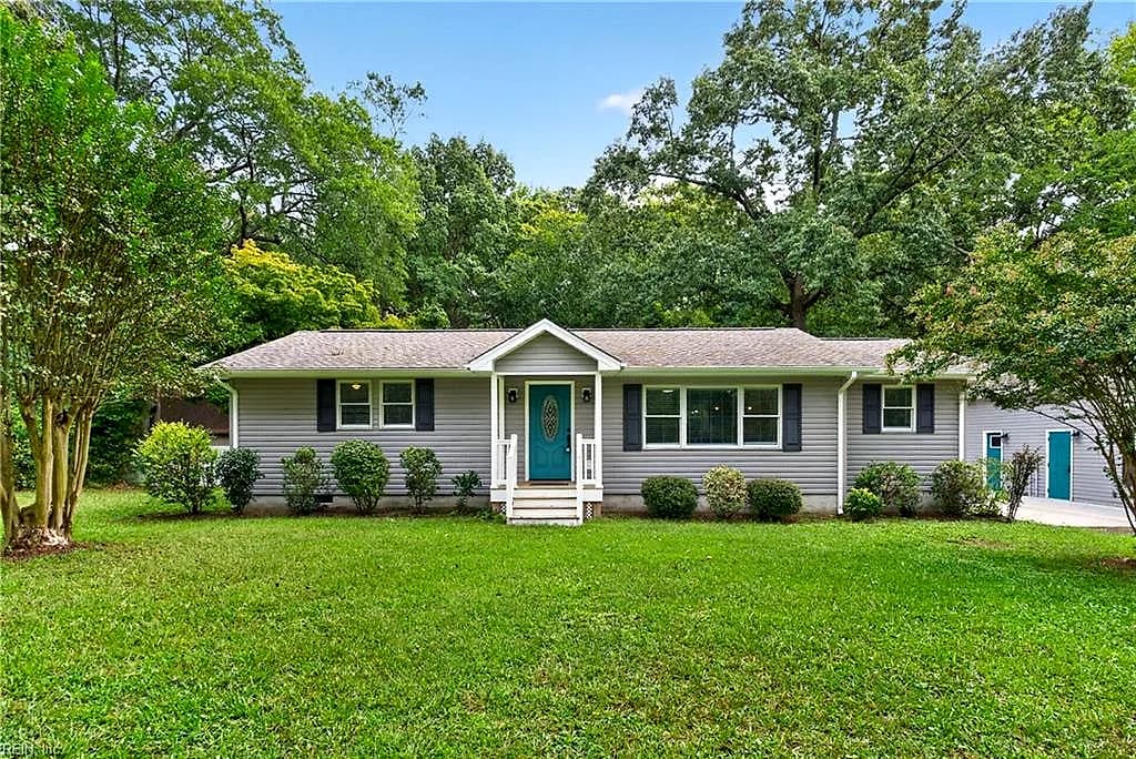 821A N Liberty Spring RD, SUFFOLK VA 23434 - Photo 3