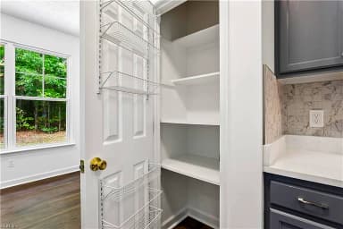 125 Brightwood TER, YORKTOWN VA 23690 thumb 8