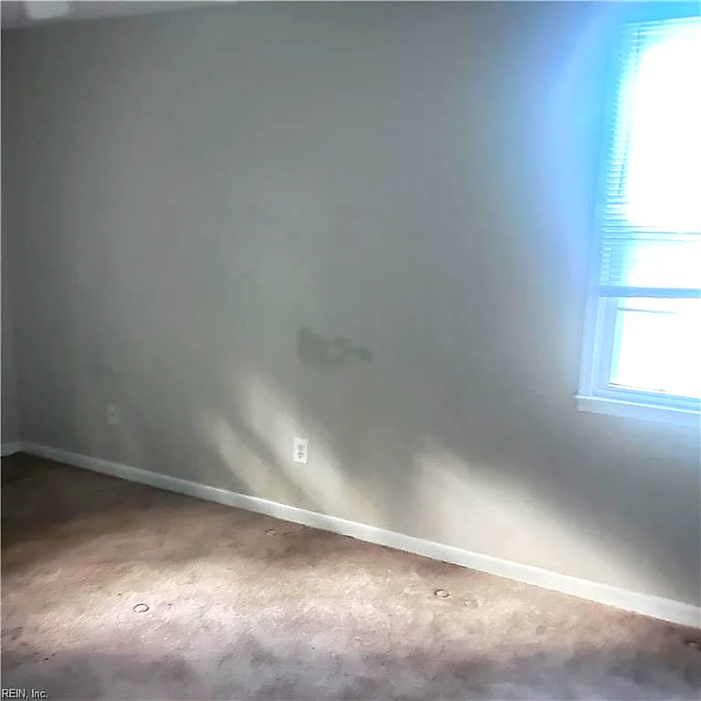 7 White Oak TRL, HAMPTON VA 23669 - Photo 4