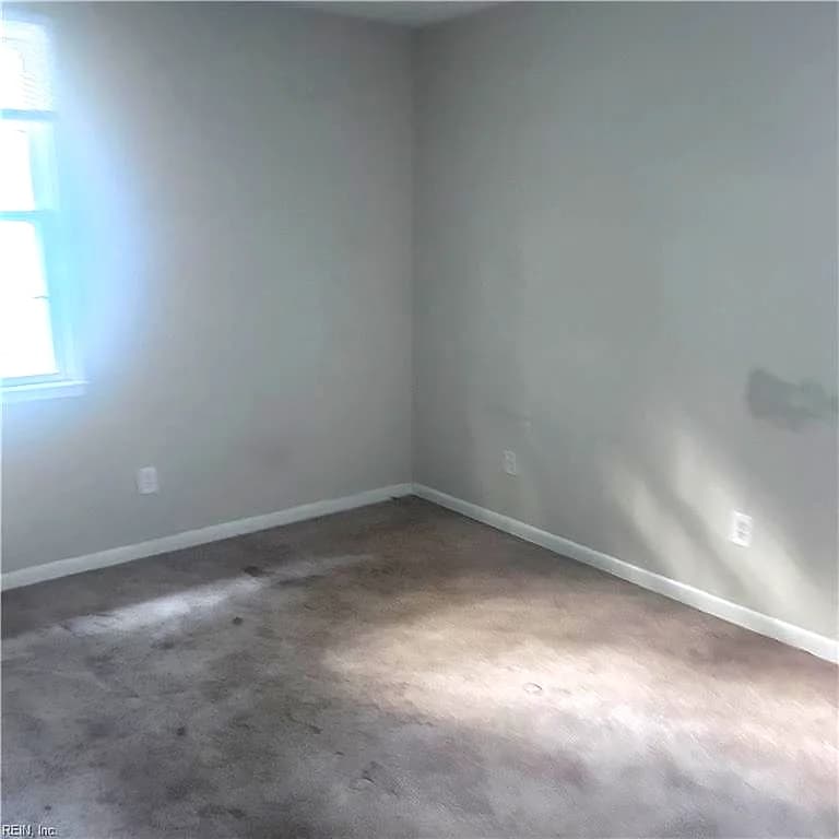 7 White Oak TRL, HAMPTON VA 23669 - Photo 5