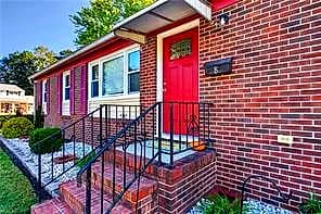 8 Julia TER, NEWPORT NEWS VA 23608 - Photo 3