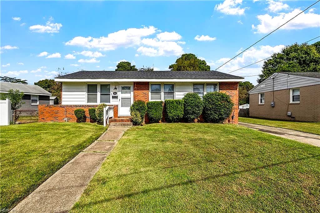 405 Tekoa RD, CHESAPEAKE VA 23325 - Photo 3