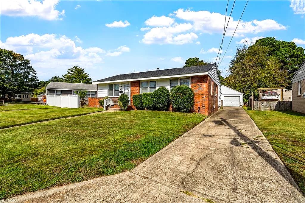 405 Tekoa RD, CHESAPEAKE VA 23325 - Photo 4