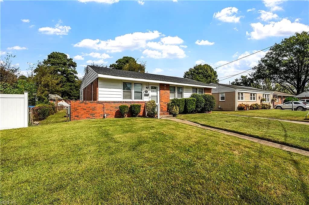 405 Tekoa RD, CHESAPEAKE VA 23325 - Photo 5