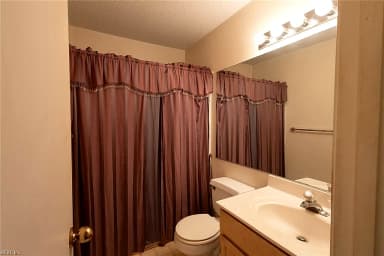 12825 Daybreak CIR, NEWPORT NEWS VA 23602 thumb 10