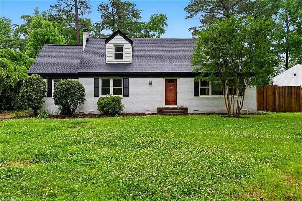 4328 Thoroughgood DR, VIRGINIA BEACH VA 23455 - Photo 3