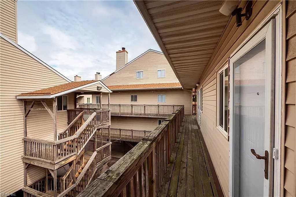 837 Little Bay AVE #4, NORFOLK VA 23503 - Photo 4