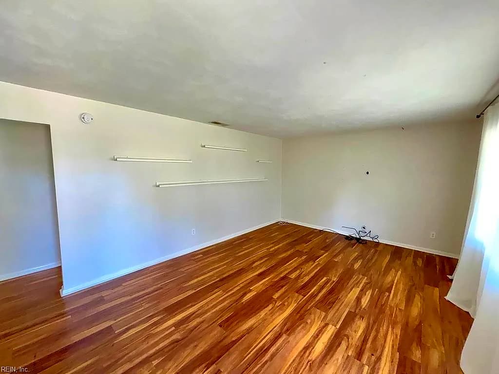 4025 Windsor Gate PL, VIRGINIA BEACH VA 23452 - Photo 4