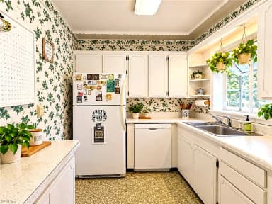 8238 Driftwood DR, NORFOLK VA 23518 thumb 11