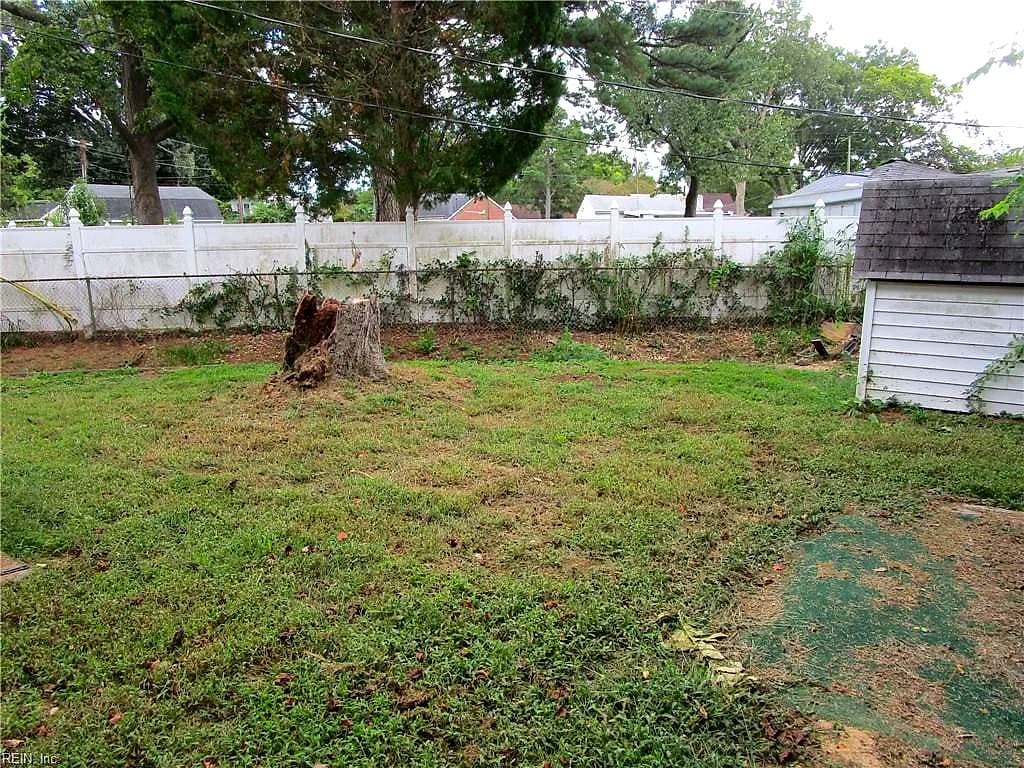 12 Kingslee LN, HAMPTON VA 23669 - Photo 5