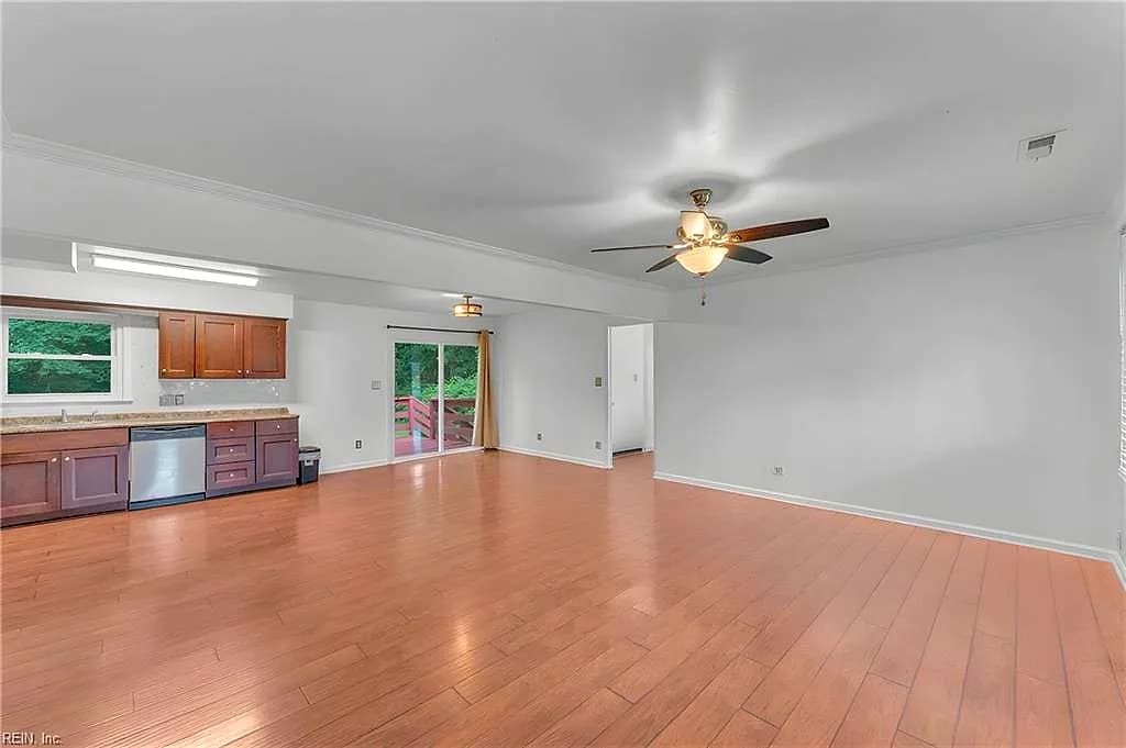 208 Locust St ST, SUFFOLK VA 23434 - Photo 5