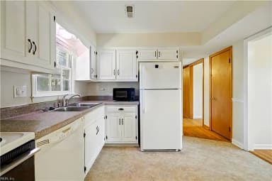 242 Hunts Neck RD, POQUOSON VA 23662 thumb 12