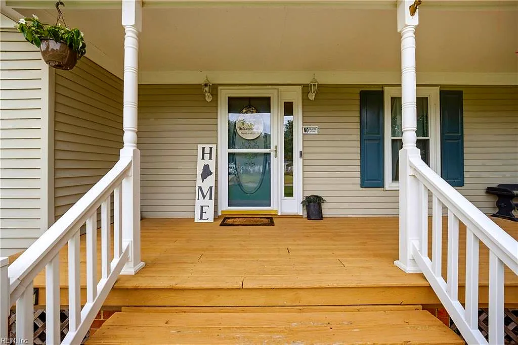101 Kings Point DR, SUFFOLK VA 23434 - Photo 3