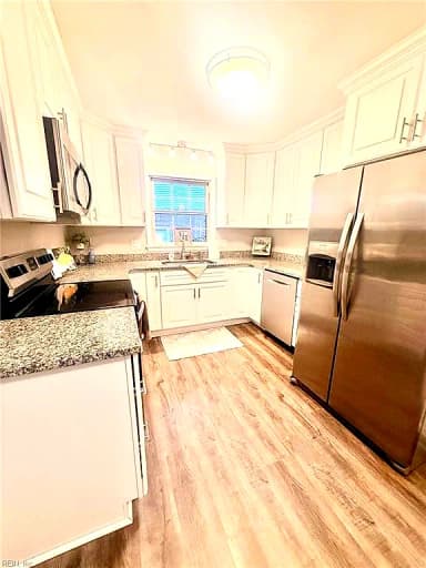 1098 Clear Springs LN, VIRGINIA BEACH VA 23464 thumb 3