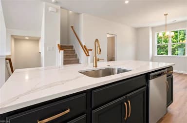 1001 Serene RD #103, SUFFOLK VA 23435 thumb 5