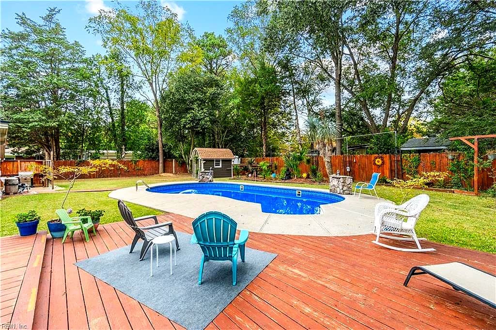 1308 Woodhurst DR, VIRGINIA BEACH VA 23454 - Photo 3