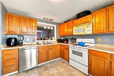 49 Lucinda CT, HAMPTON VA 23666 thumb 8