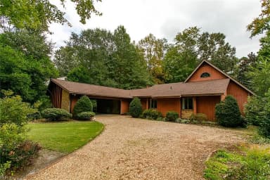 210 walden DR, YORKTOWN VA 23692 thumb 2