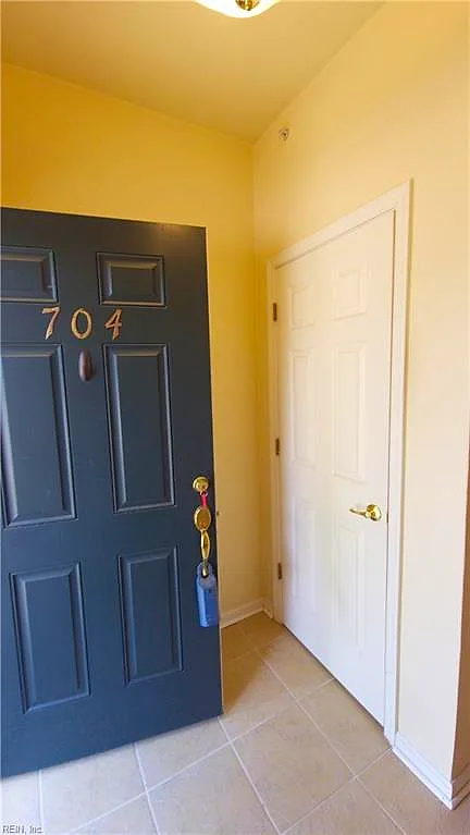 704 Rustads CIR, WILLIAMSBURG VA 23188 - Photo 4