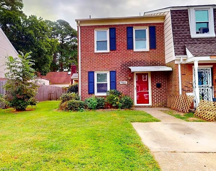 3211 Clover Hill DR, PORTSMOUTH VA 23703 - Main photo