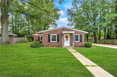 109 Causeway DR, CHESAPEAKE VA 23322 thumb 3
