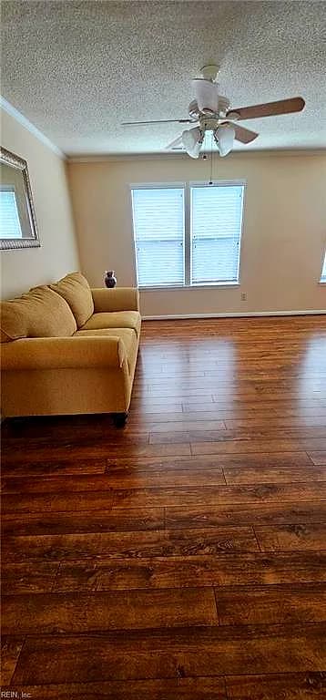 925 N Scarlet Oak CT, CHESAPEAKE VA 23320 thumb 8