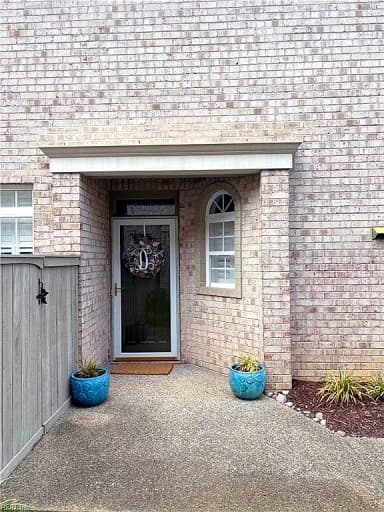 1119 Chancellor Walk CT, VIRGINIA BEACH VA 23454 thumb 2