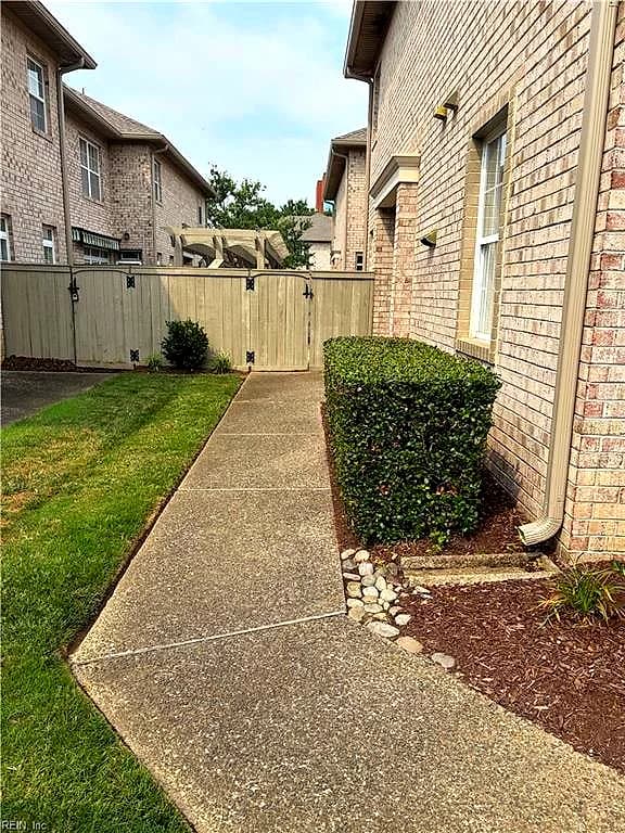 1119 Chancellor Walk CT, VIRGINIA BEACH VA 23454 - Photo 4