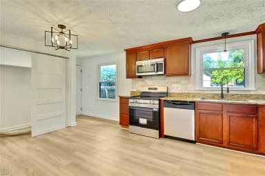 2403 Shell RD, HAMPTON VA 23661 thumb 6