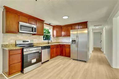 2403 Shell RD, HAMPTON VA 23661 thumb 7
