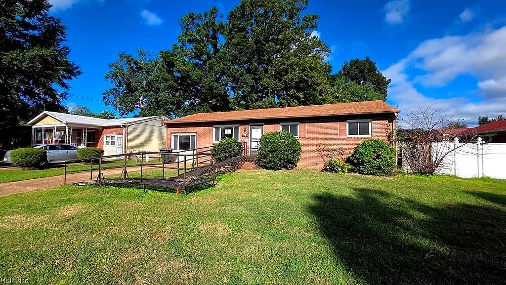 139 Ruston DR, NEWPORT NEWS VA 23602 - Main photo