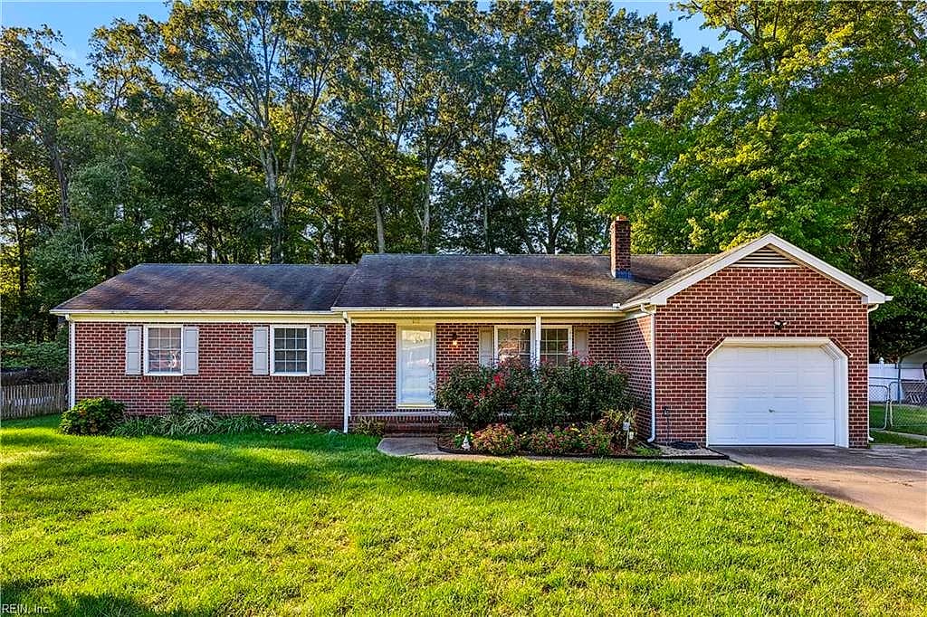 218 Terrebonne RD, YORKTOWN VA 23692 - Photo 5