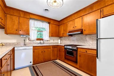 136 Princess Margaret DR, NEWPORT NEWS VA 23602 thumb 9