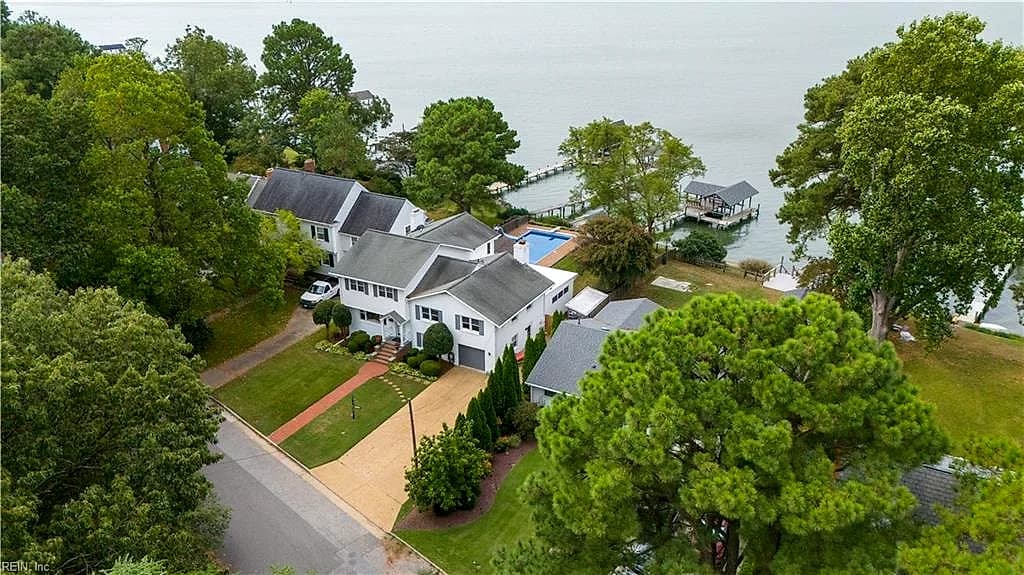9707 River RD, NEWPORT NEWS VA 23601 - Photo 3