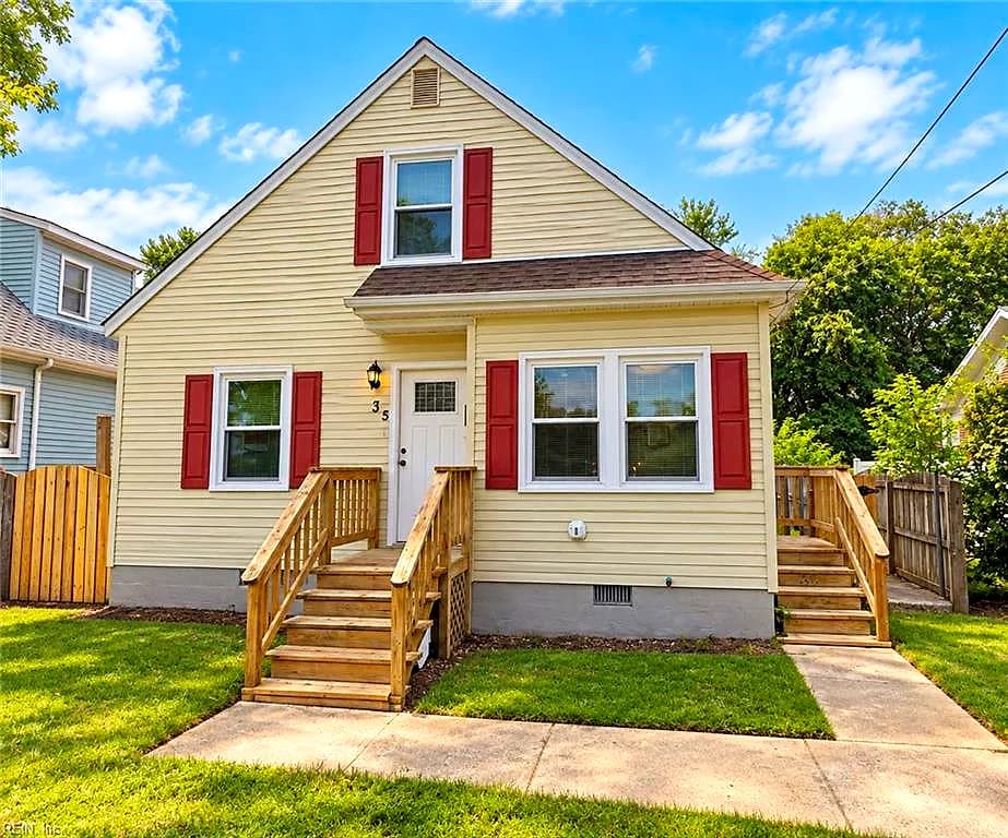 35 Moss AVE, HAMPTON VA 23669 - Main photo