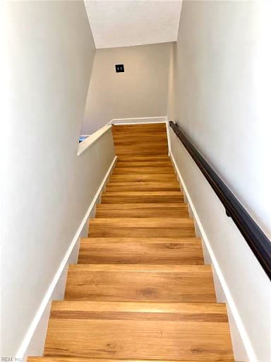 35 Moss AVE, HAMPTON VA 23669 thumb 5