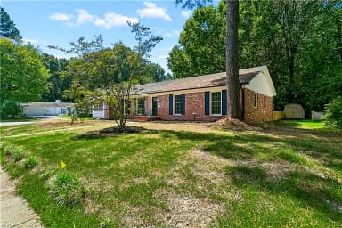 682 Village Green PW, NEWPORT NEWS VA 23602 thumb 1