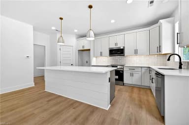 1631 Colonial AVE, SMITHFIELD VA 23430 thumb 12