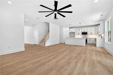 1631 Colonial AVE, SMITHFIELD VA 23430 thumb 9