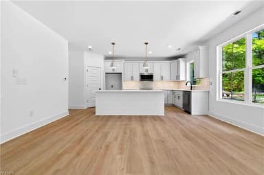 1631 Colonial AVE, SMITHFIELD VA 23430 thumb 10