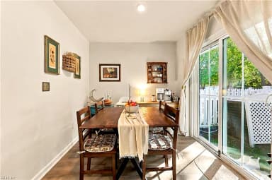 1202 Lakeview CV, SMITHFIELD VA 23430 thumb 12