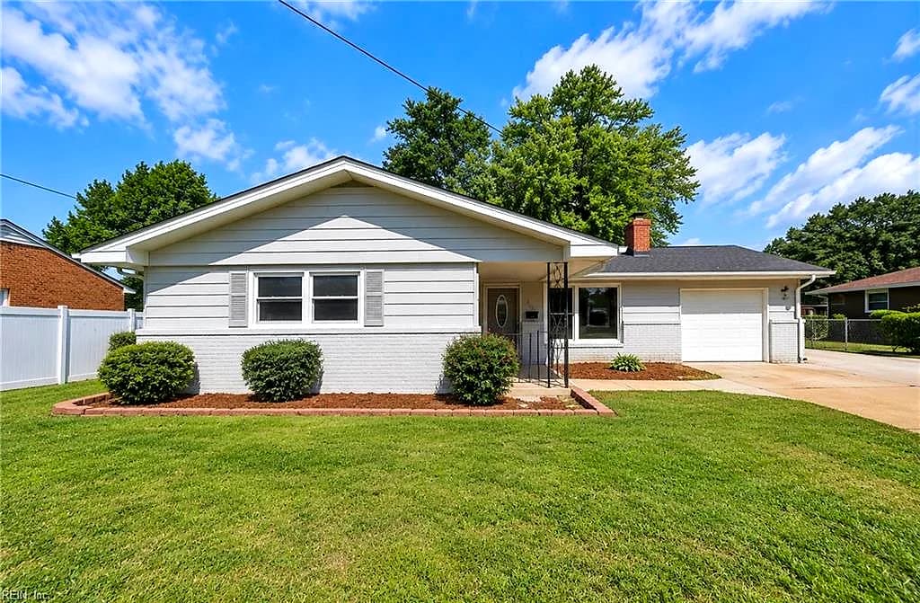 72 Stanley DR, NEWPORT NEWS VA 23608 - Photo 3