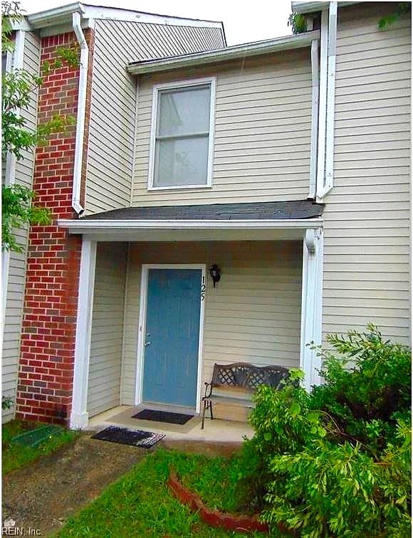 125 Wexford DR E, SUFFOLK VA 23434 - Photo 2
