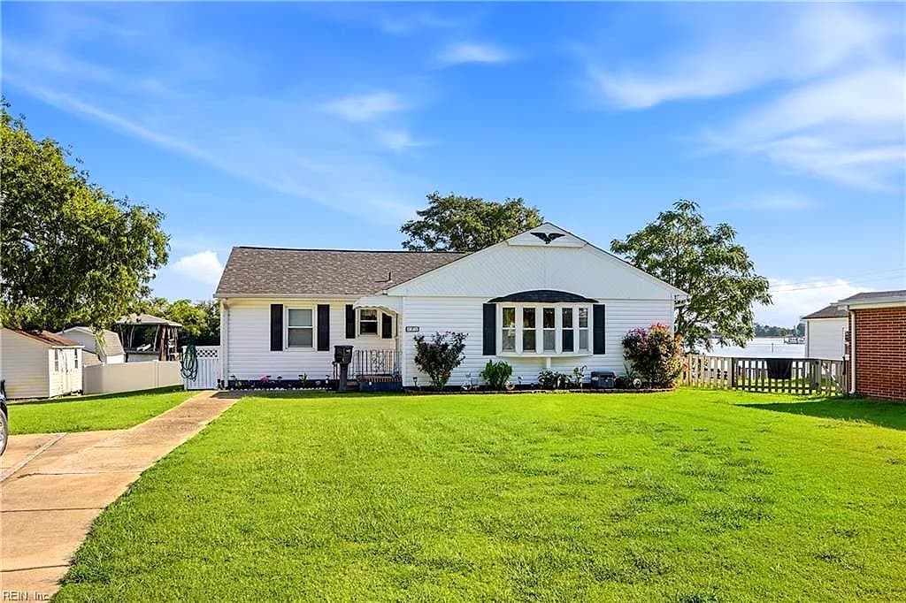 1 Idlewood AVE, PORTSMOUTH VA 23704 - Photo 2